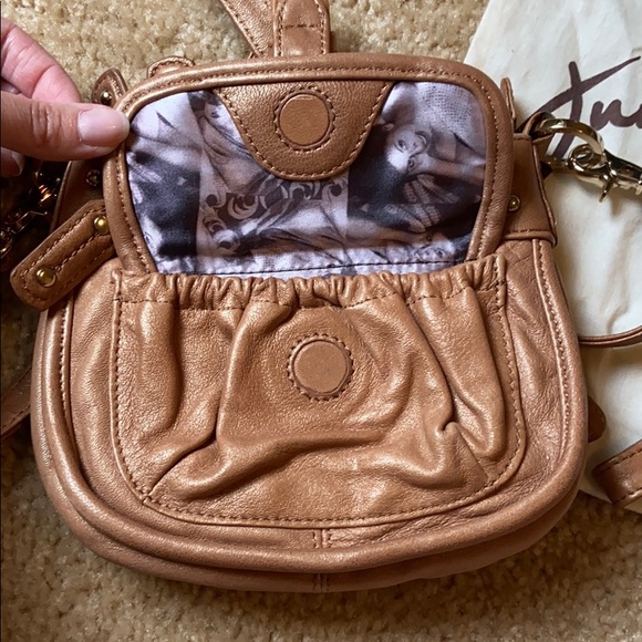 Junior Drake Crossbody - Picture 3 of 5